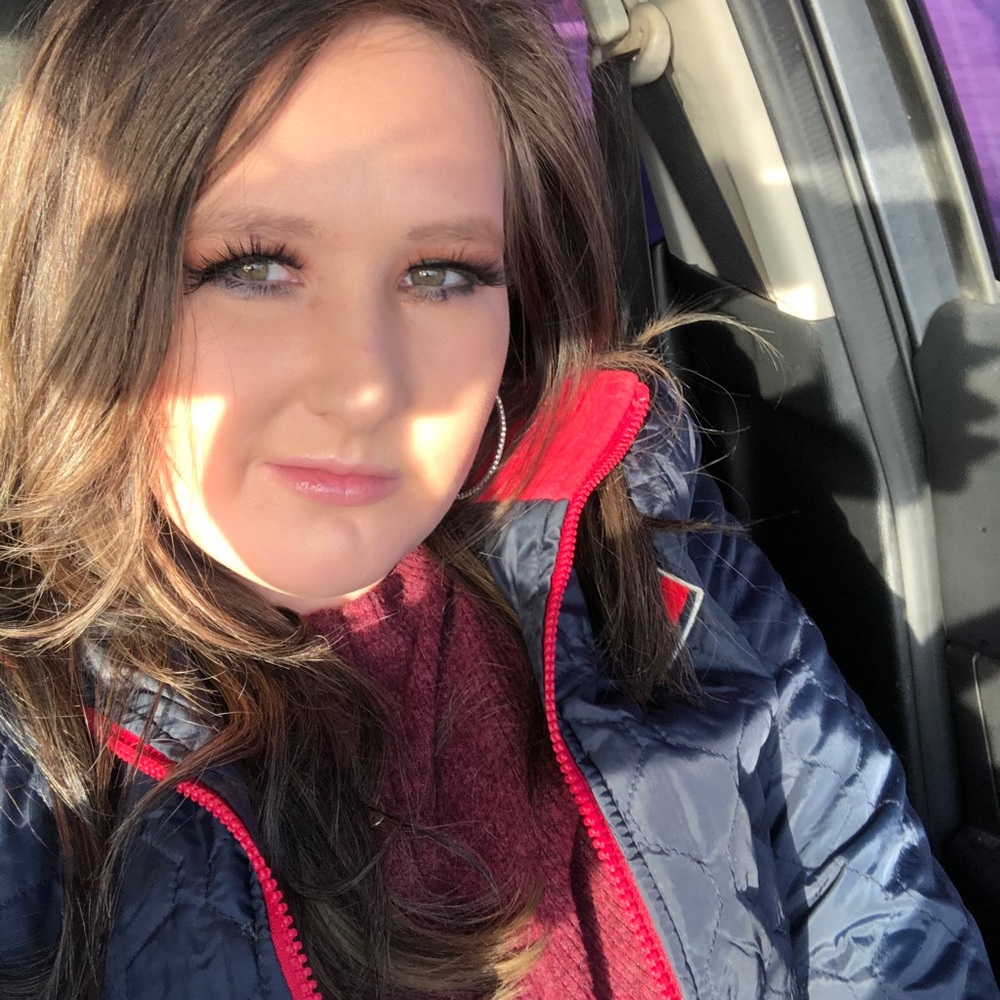 Meet your Posher, Savannah